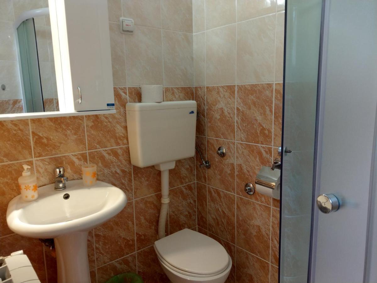 Apartment Harmonija apatin Bagian luar foto
